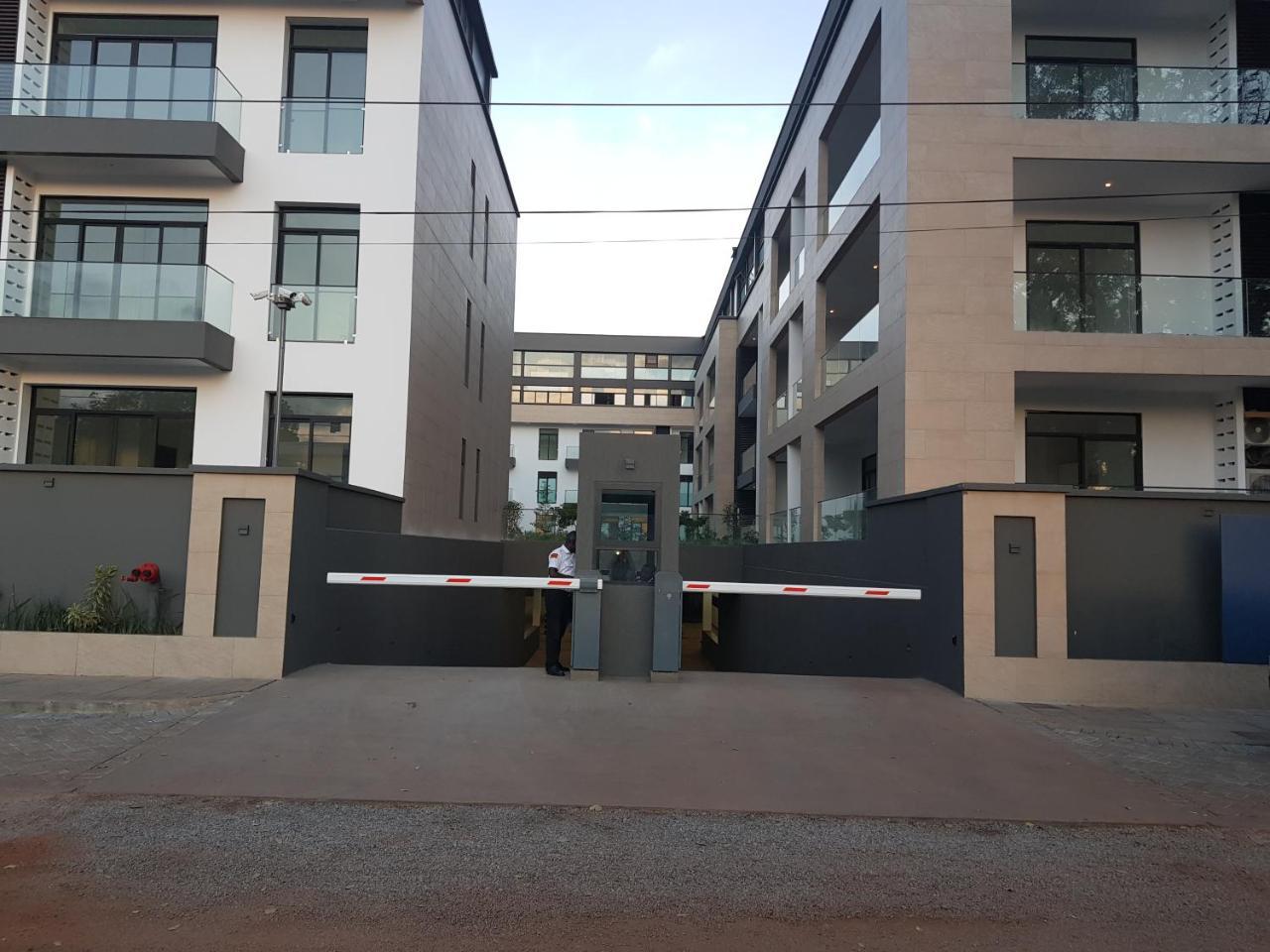 Embassy Gardens Studio Accra Bagian luar foto